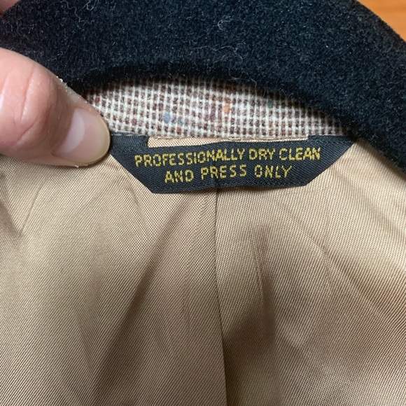 Jacket - Picture 3 of 3